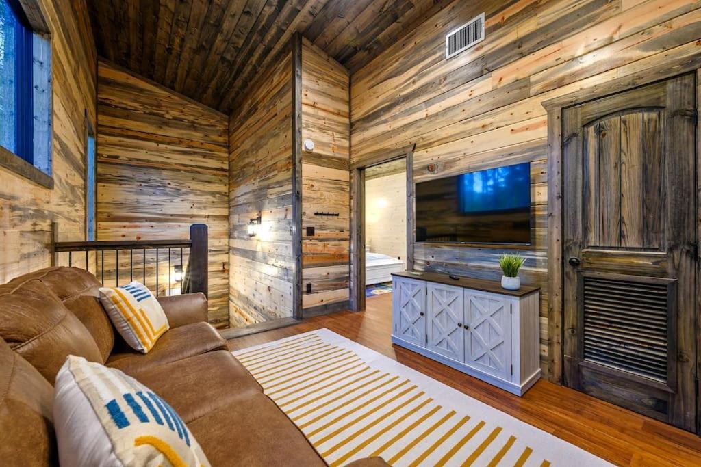 Brand New Luxury 2 Bedroom With Loft And Spa Sleeps 10 Broken Bow Luaran gambar