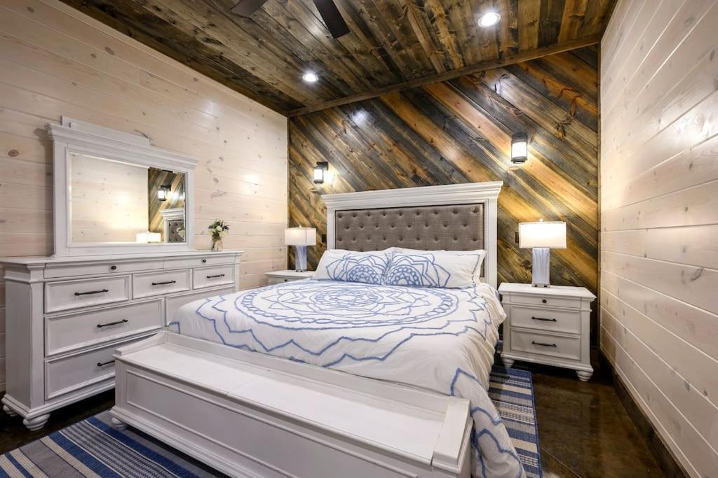 Brand New Luxury 2 Bedroom With Loft And Spa Sleeps 10 Broken Bow Luaran gambar